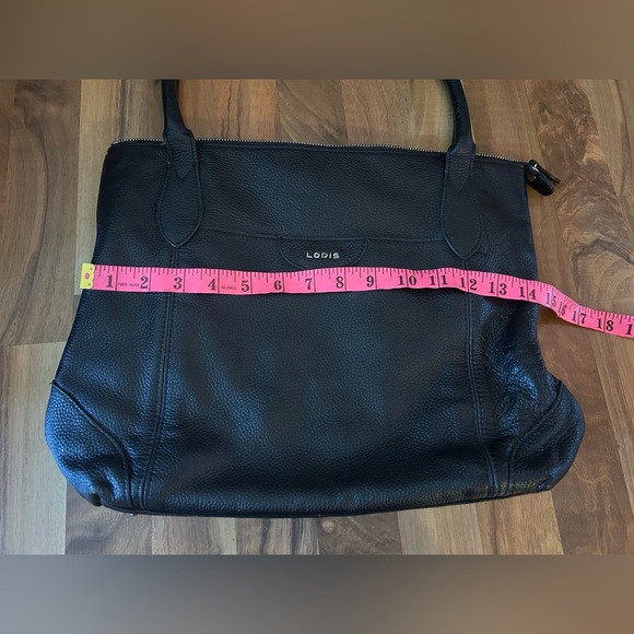 Lodis Elegant Black Shoulder Bag - Picture 6 of 8
